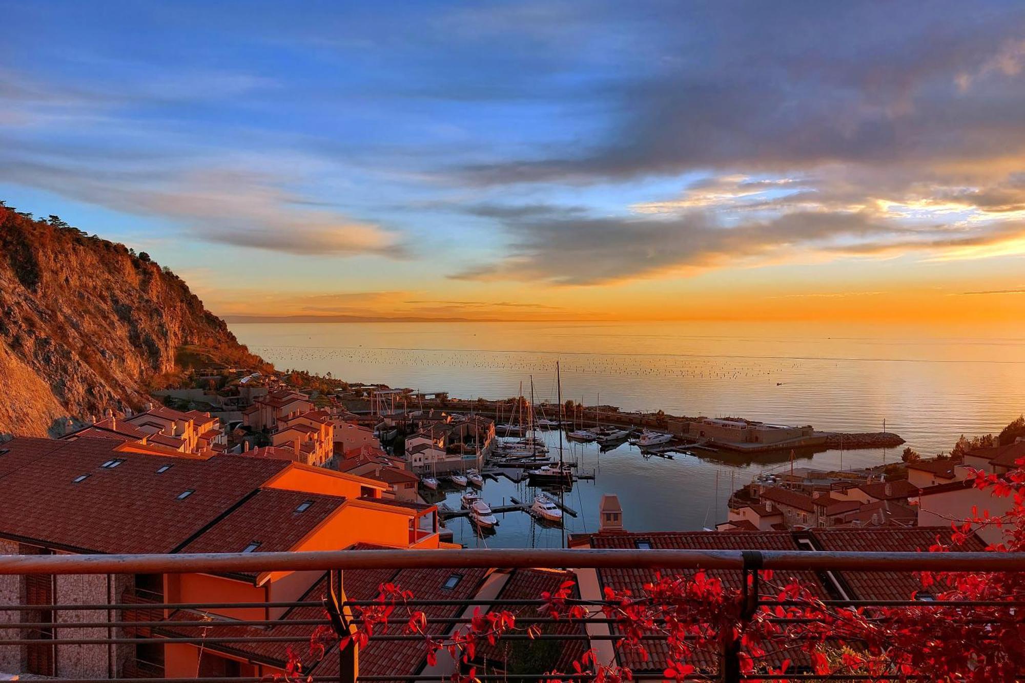 Portopiccolo Apartments ซิสเตียนา ภายนอก รูปภาพ