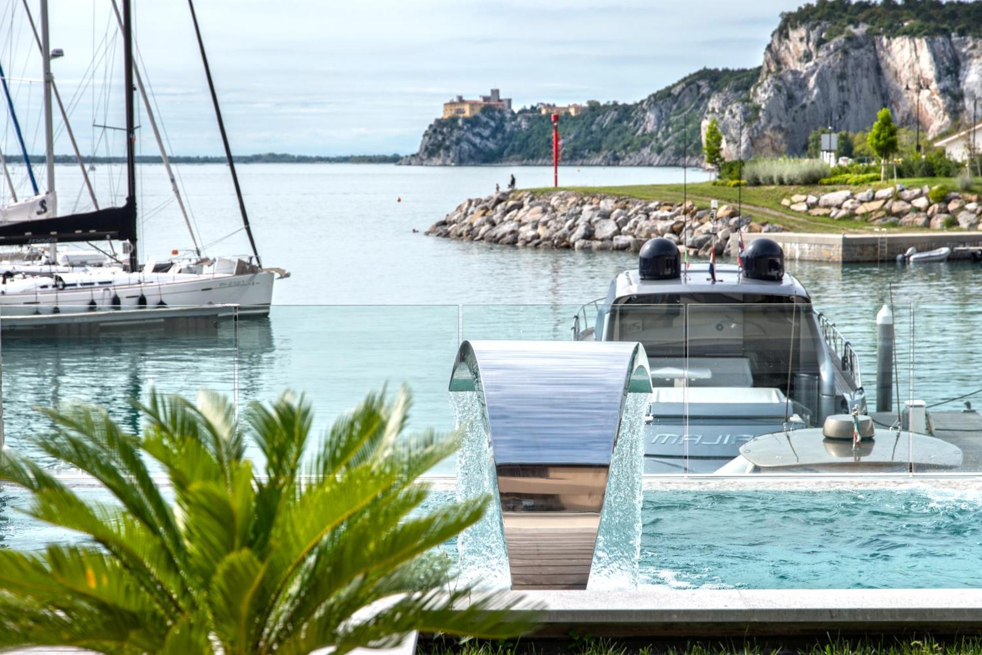 Portopiccolo Apartments ซิสเตียนา ภายนอก รูปภาพ