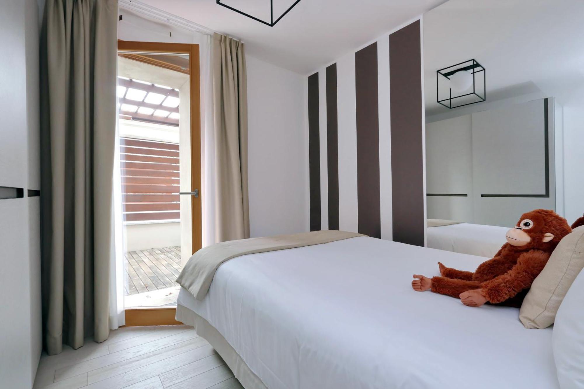 Portopiccolo Apartments ซิสเตียนา ภายนอก รูปภาพ
