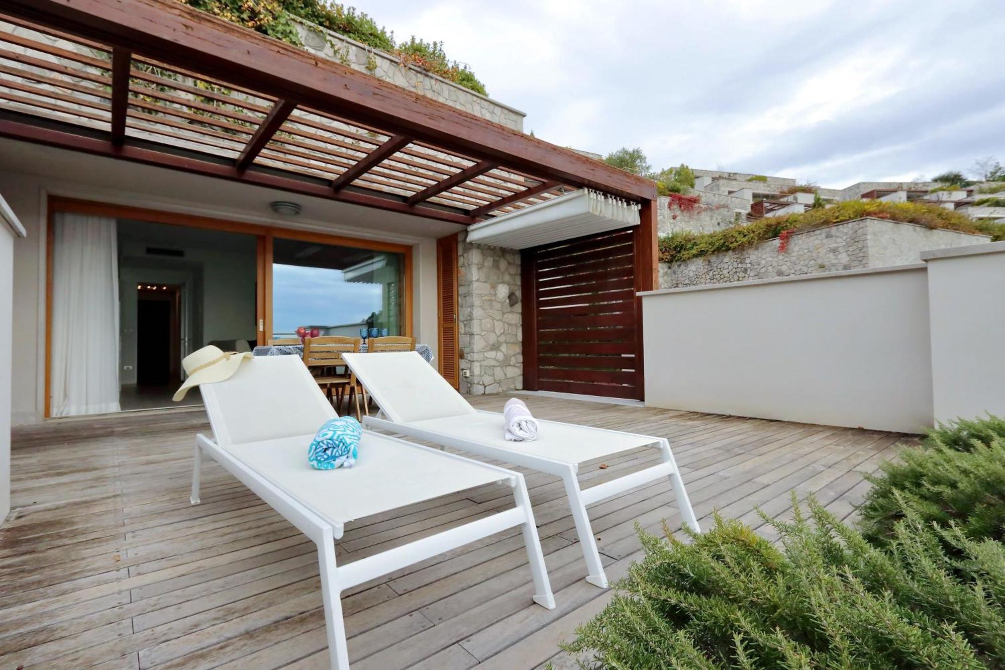 Portopiccolo Apartments ซิสเตียนา ภายนอก รูปภาพ